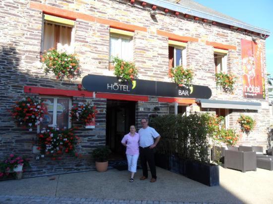 Hotel O2B Aux Berges De Broceliande Beignon Bagian luar foto